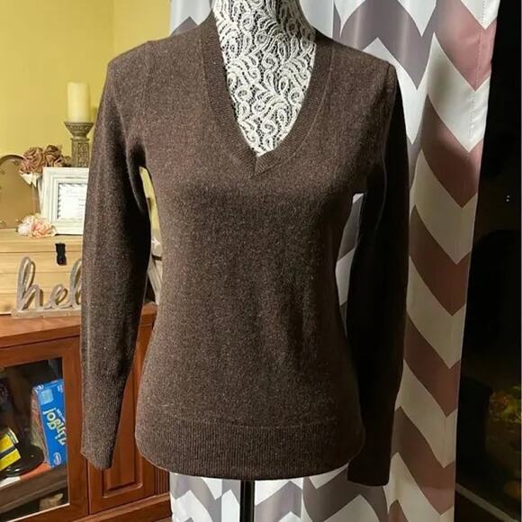 Halogen Cashmere v neck brown sweater Large - Picture 6 of 11